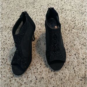 Black glitter dress shoes